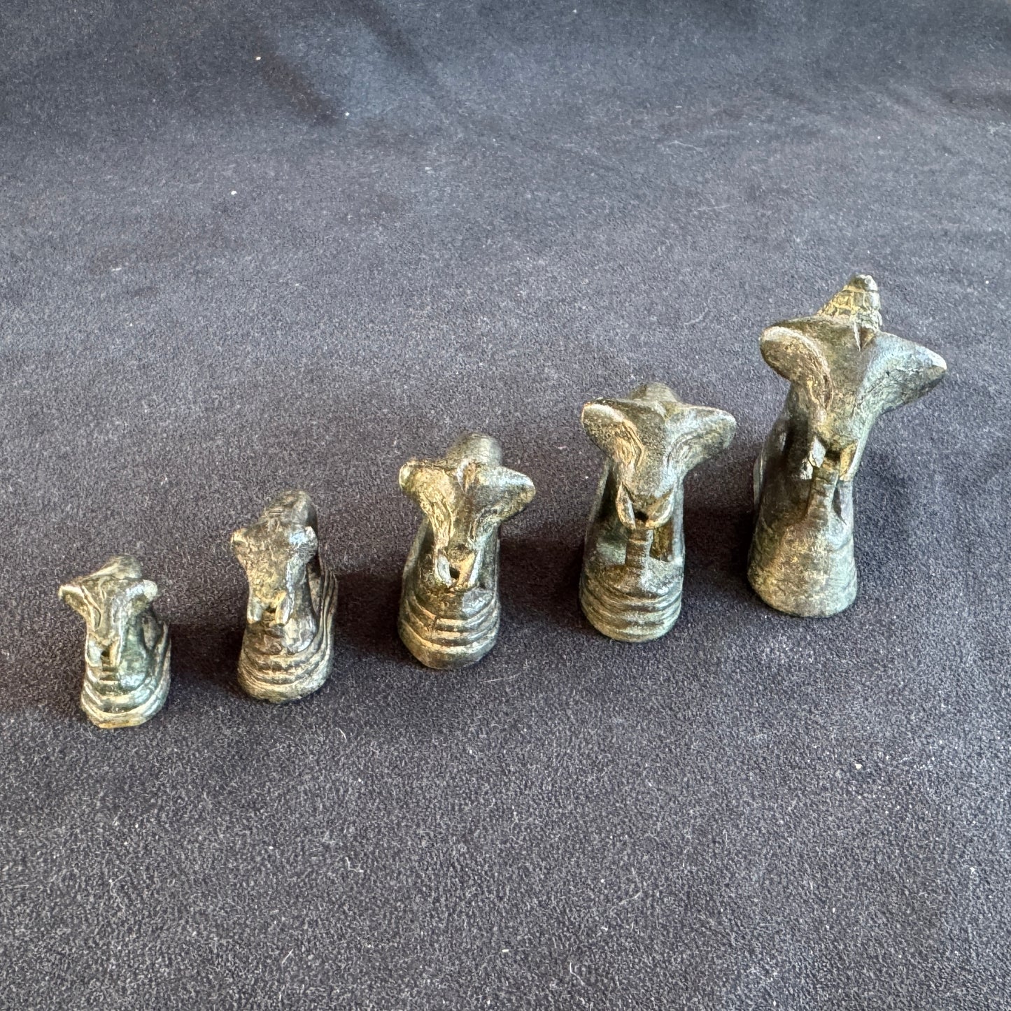 5 Poids à opium XIXeme zoomorphes Éléphants - Birmanie