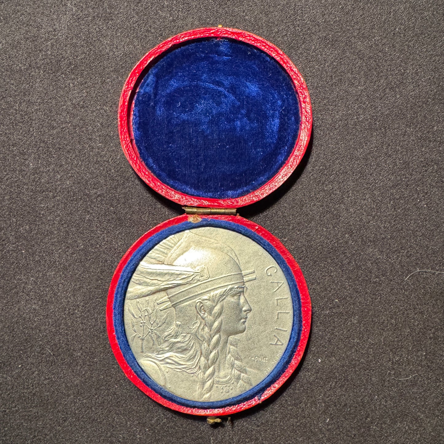 Médaille ancienne « Marianne casquée GALLIA » par Charles Pillet