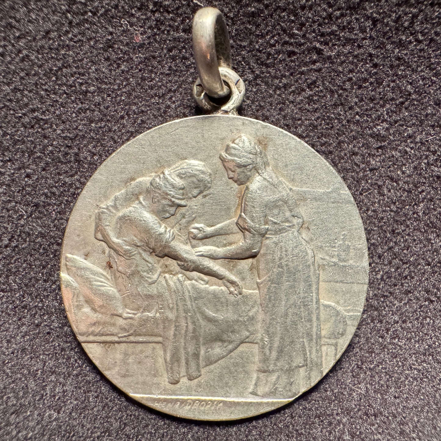 Médaille ancienne en argent « Croix Rouge Française 14-18 » par Dropsy