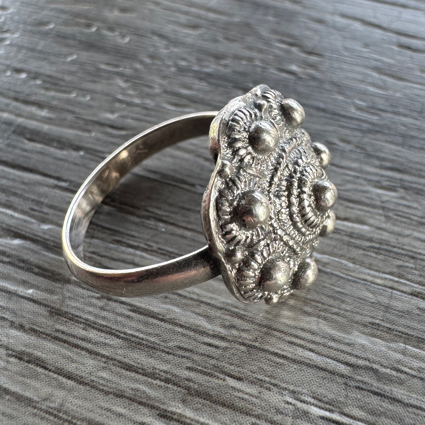 Bague ancien ethnique en argent