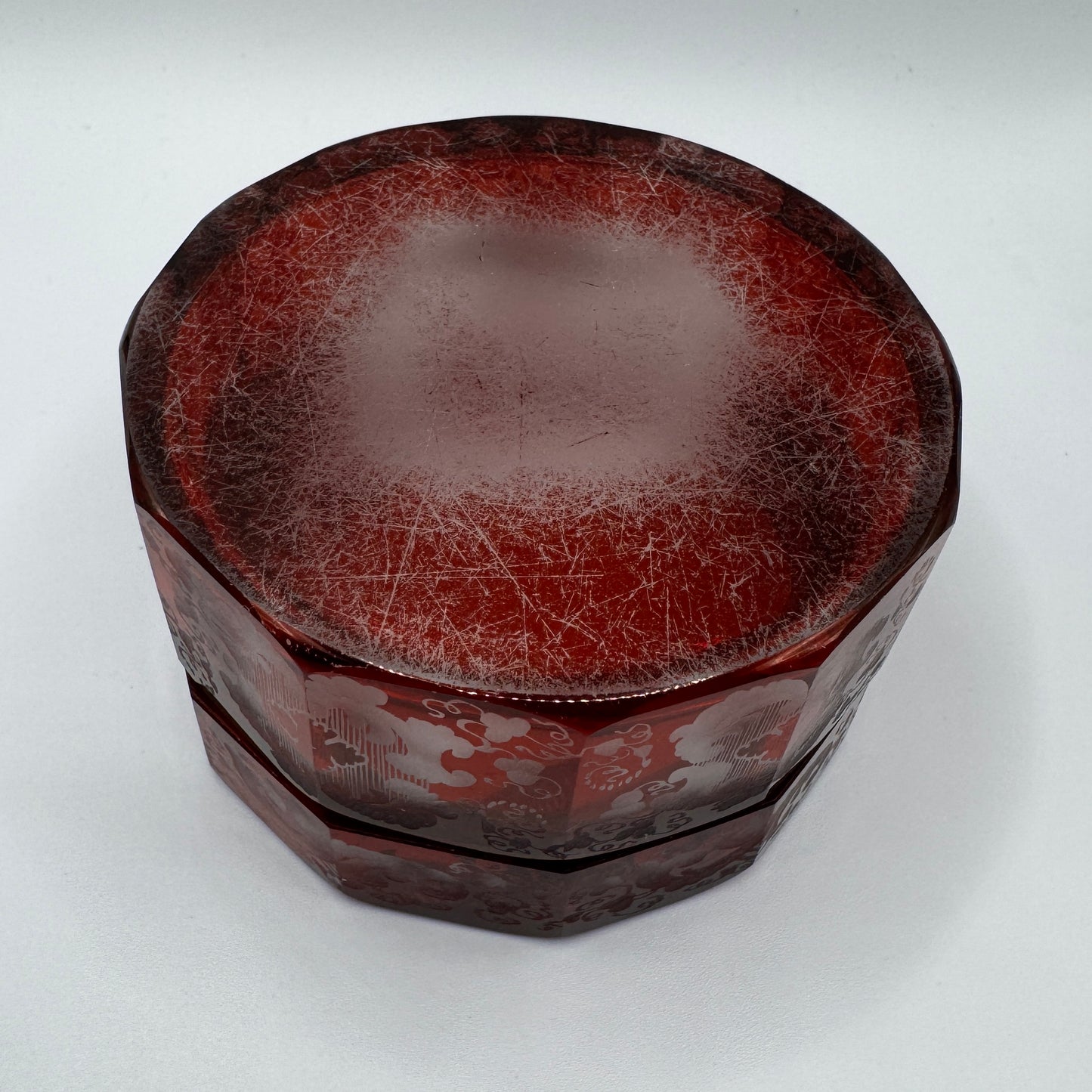 boîte à bijoux ancienne en cristal de bohème - souvenir de la fontaine D’Elise