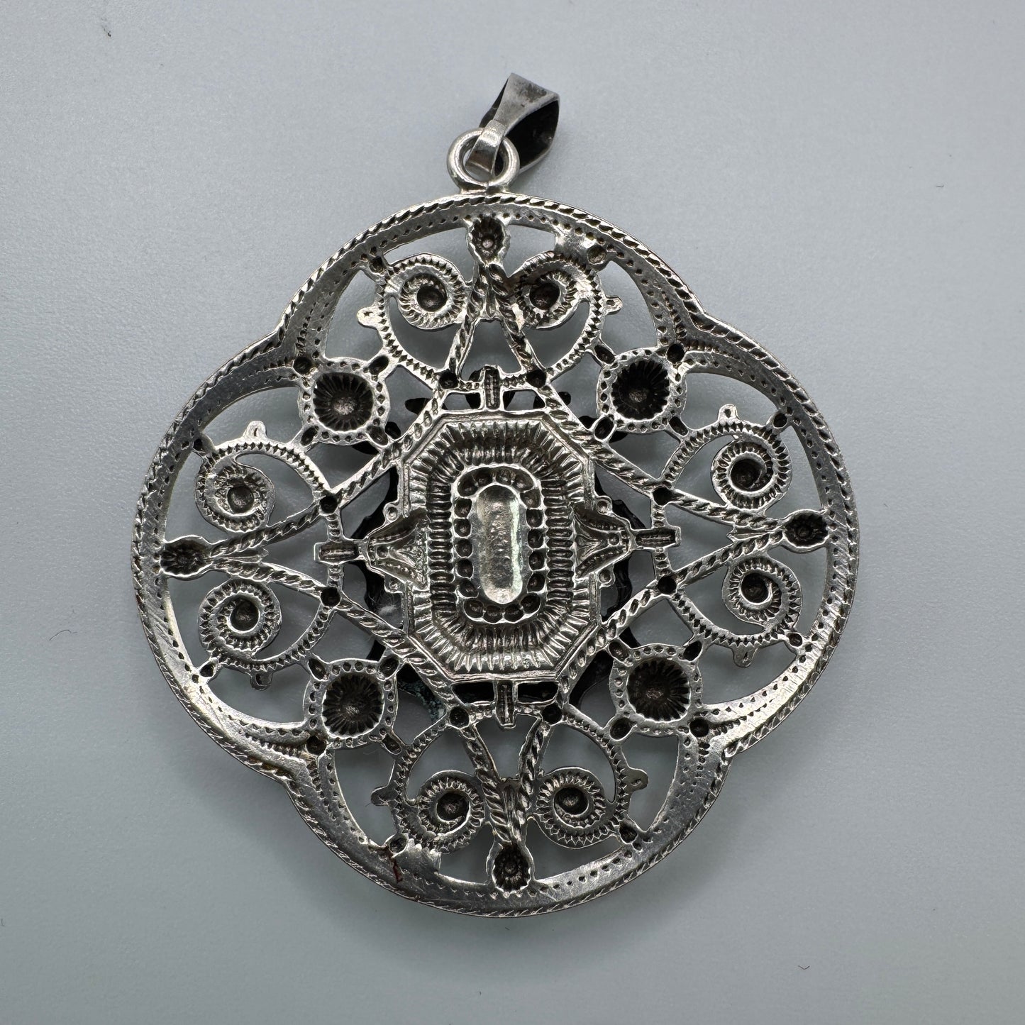 Pendentif ancien « souvenir de Bretagne » - Métal argenté