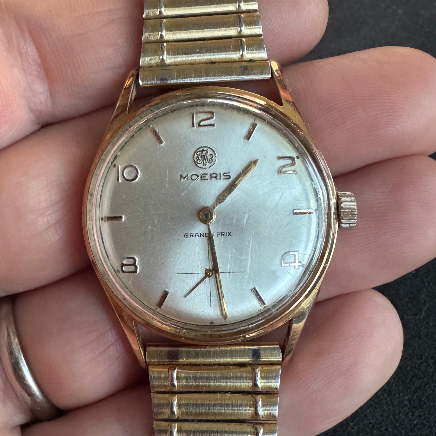 Montre vintage MOERIS " Grand prix" - Mécanique à remontage manuel