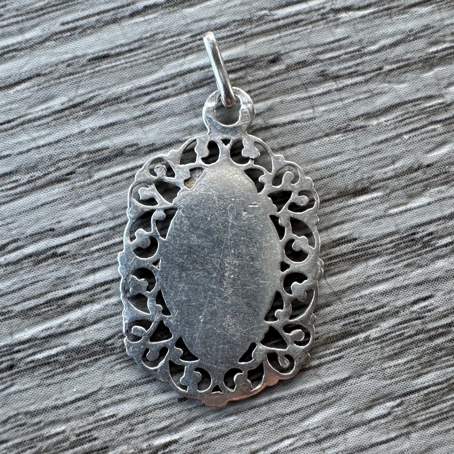 Médaille religieuse ancienne en argent « Sainte Vierge »
