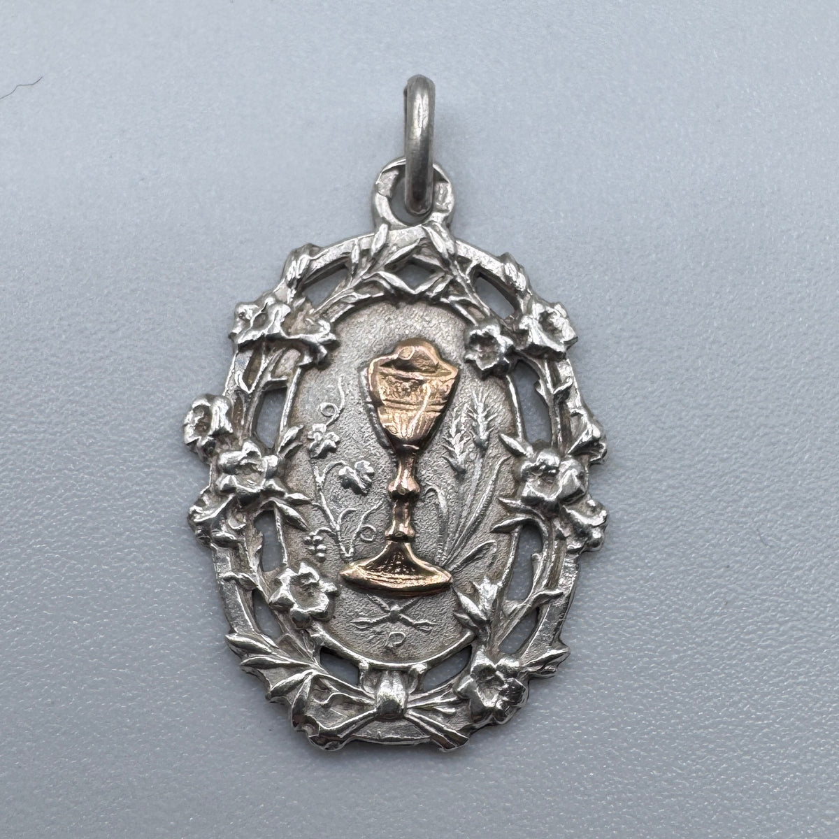 Medaille religieuse ancienne « Calice » - argent et or