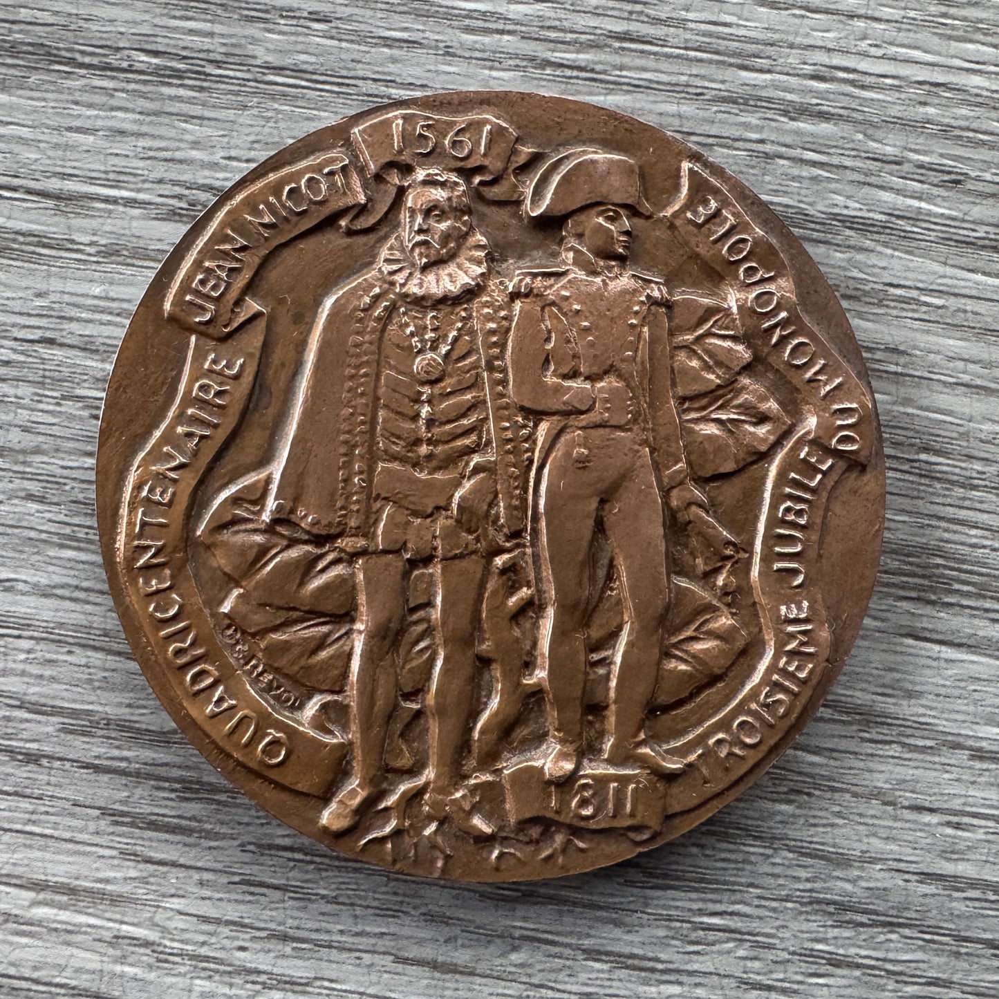 Belle médaille en bronze « Jean Nicot » année du mémoriale du tabac