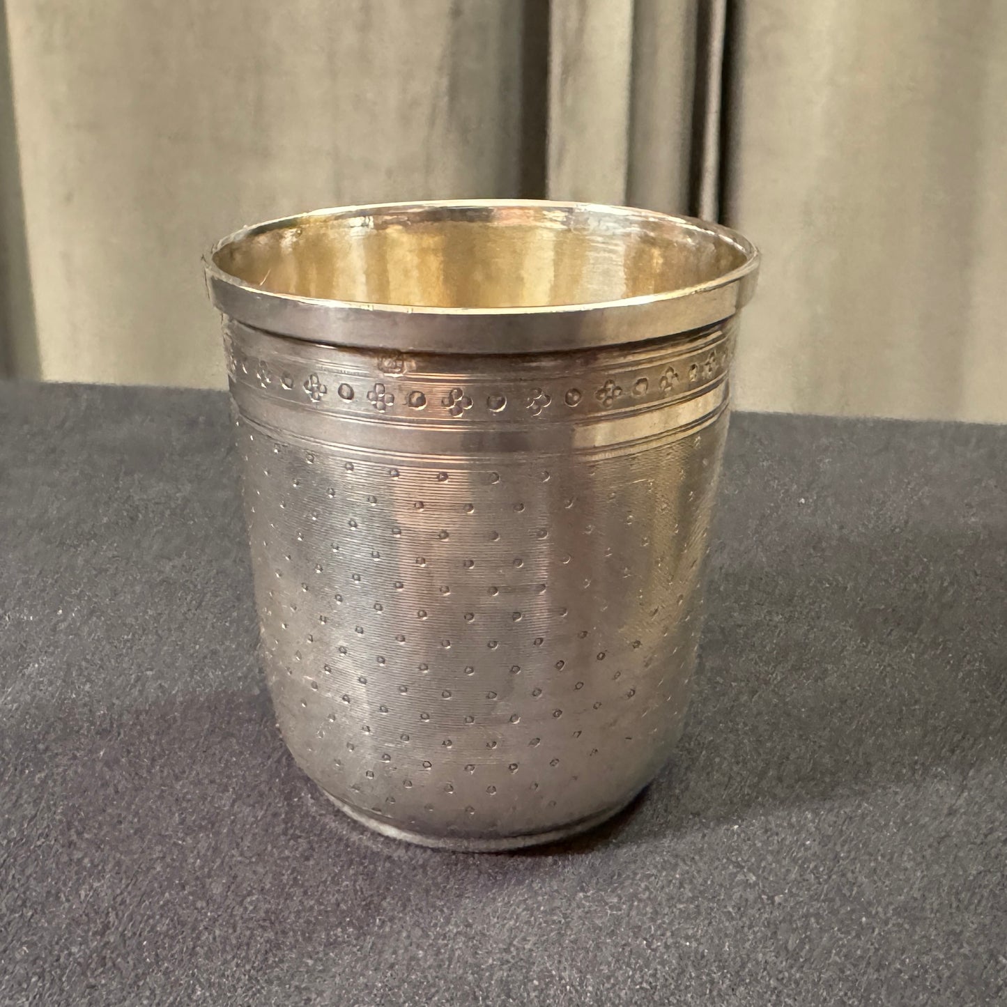 Timbale ancienne en Argent Minerve - vers 1900