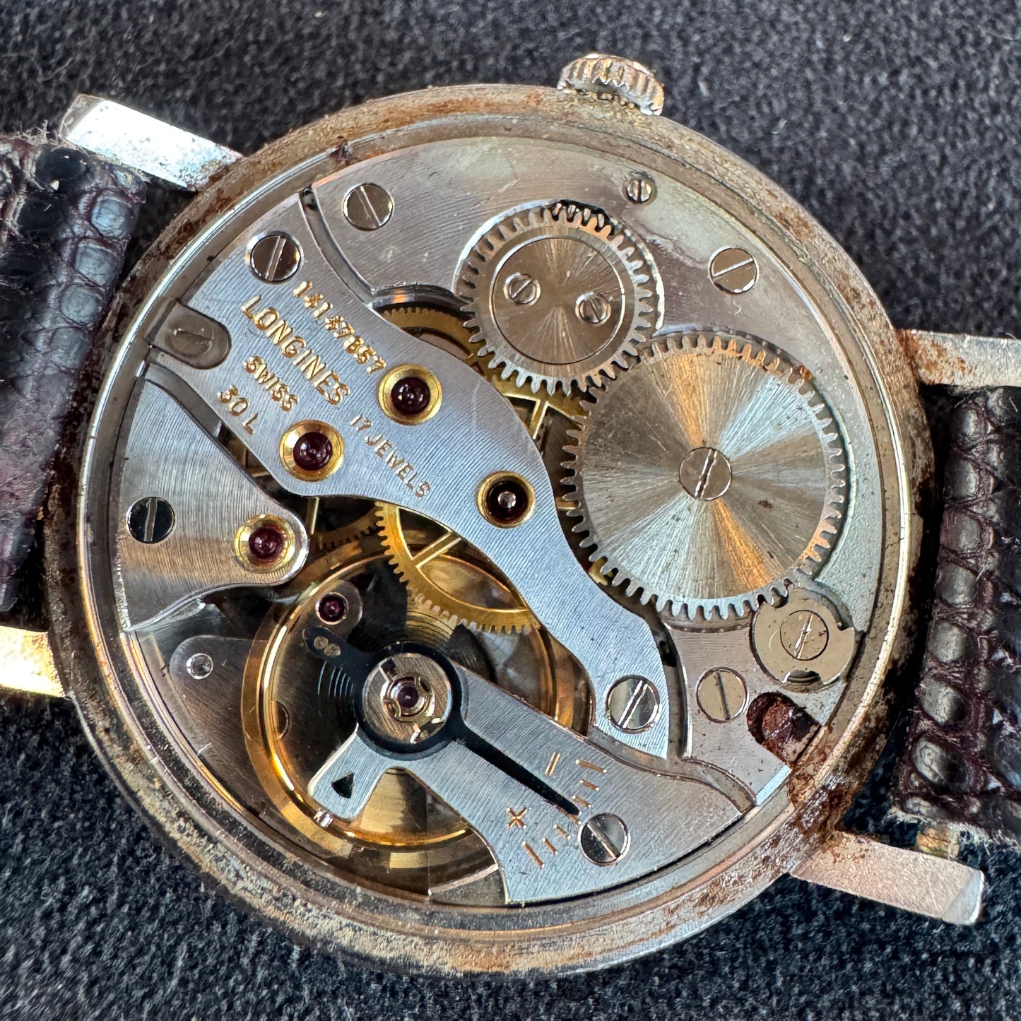 Montre bracelet mécanique ancienne LONGINES - Calibre 30L