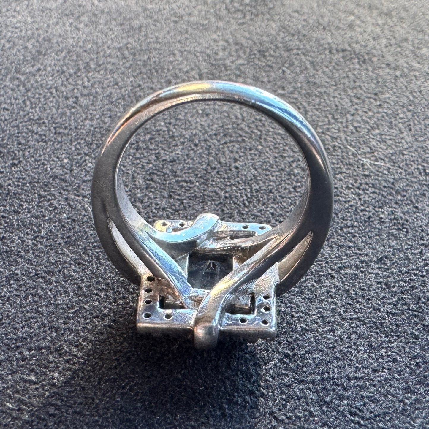 Bague en argent et cabochon verre taillé bleu