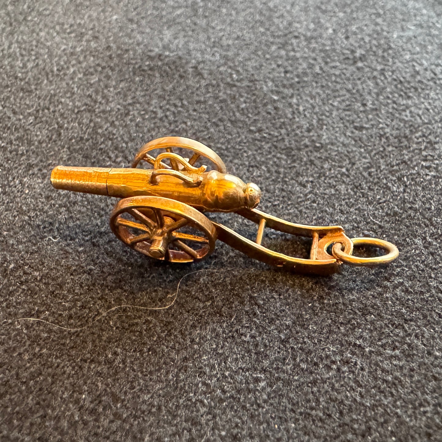 Clé de montre à gousset Ancienne en or 18 carats - « canon Napoléonien » - vers 1800