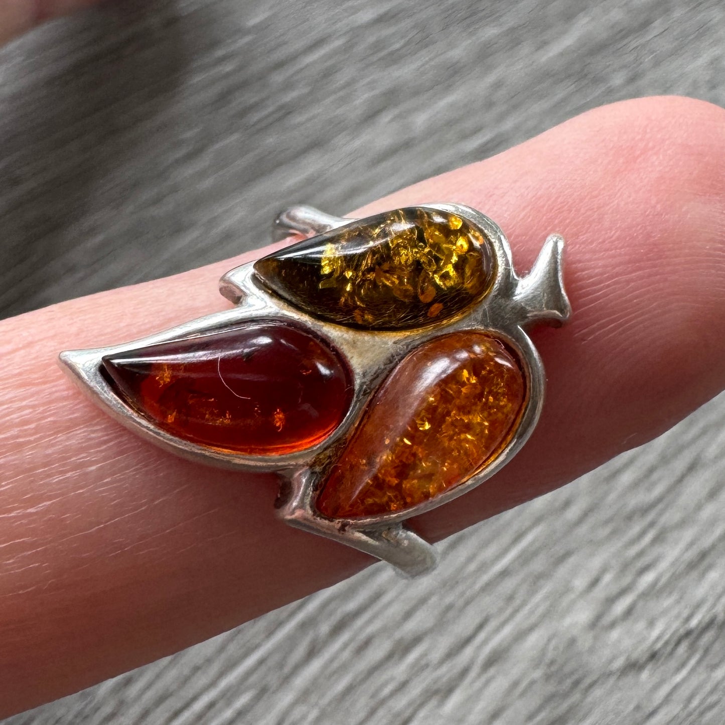 Bague Vintage en Argent et Ambres Multicolores - Design Floral Abstrait