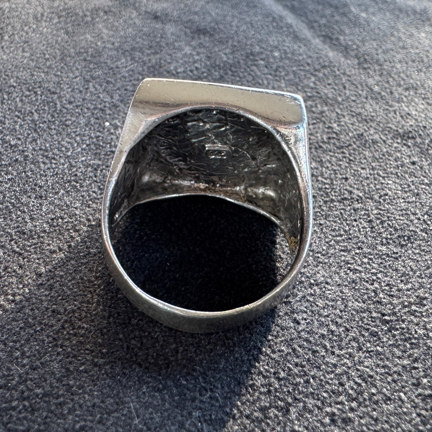 Bague en argent et mosaïque de nacre