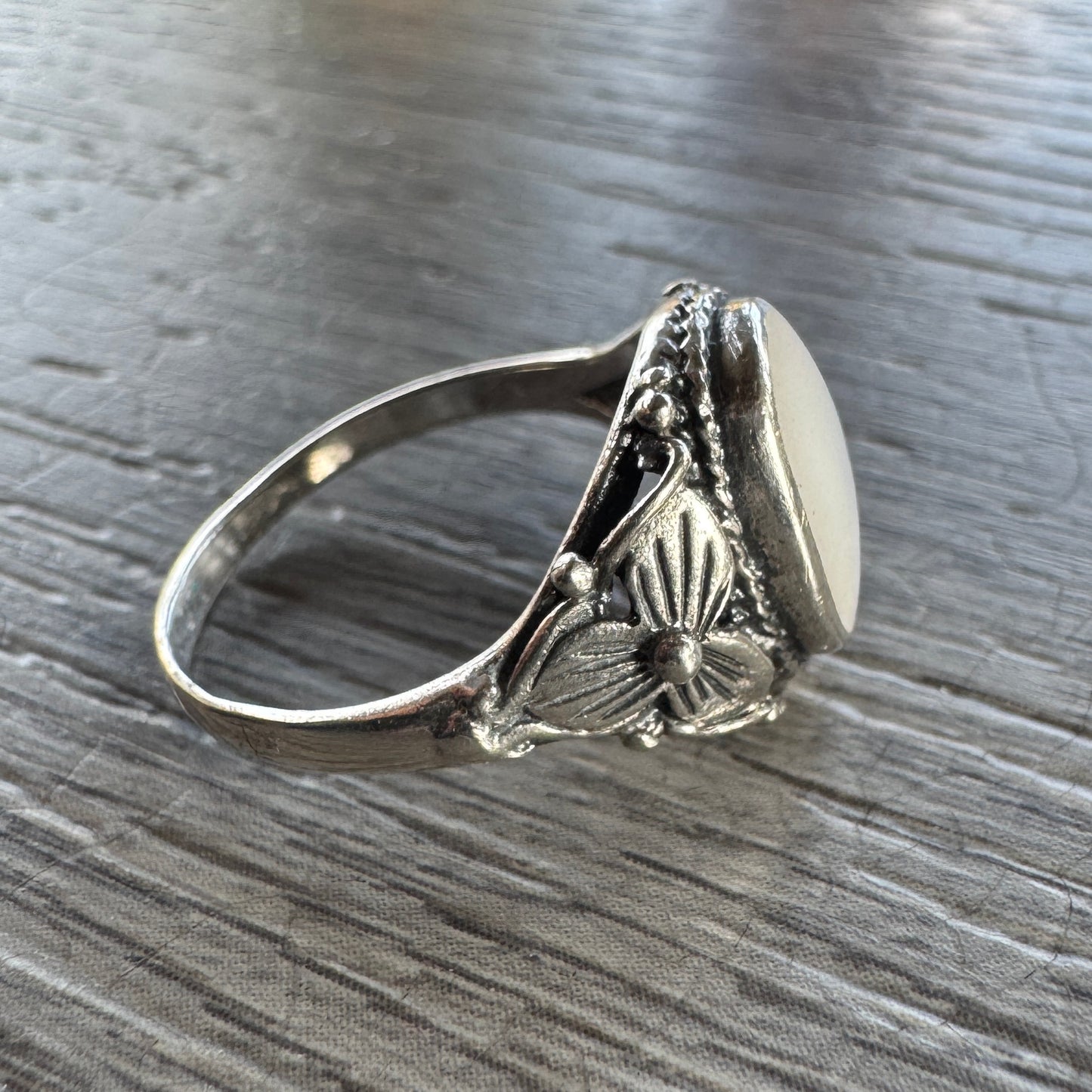 Bague en argent et nacre