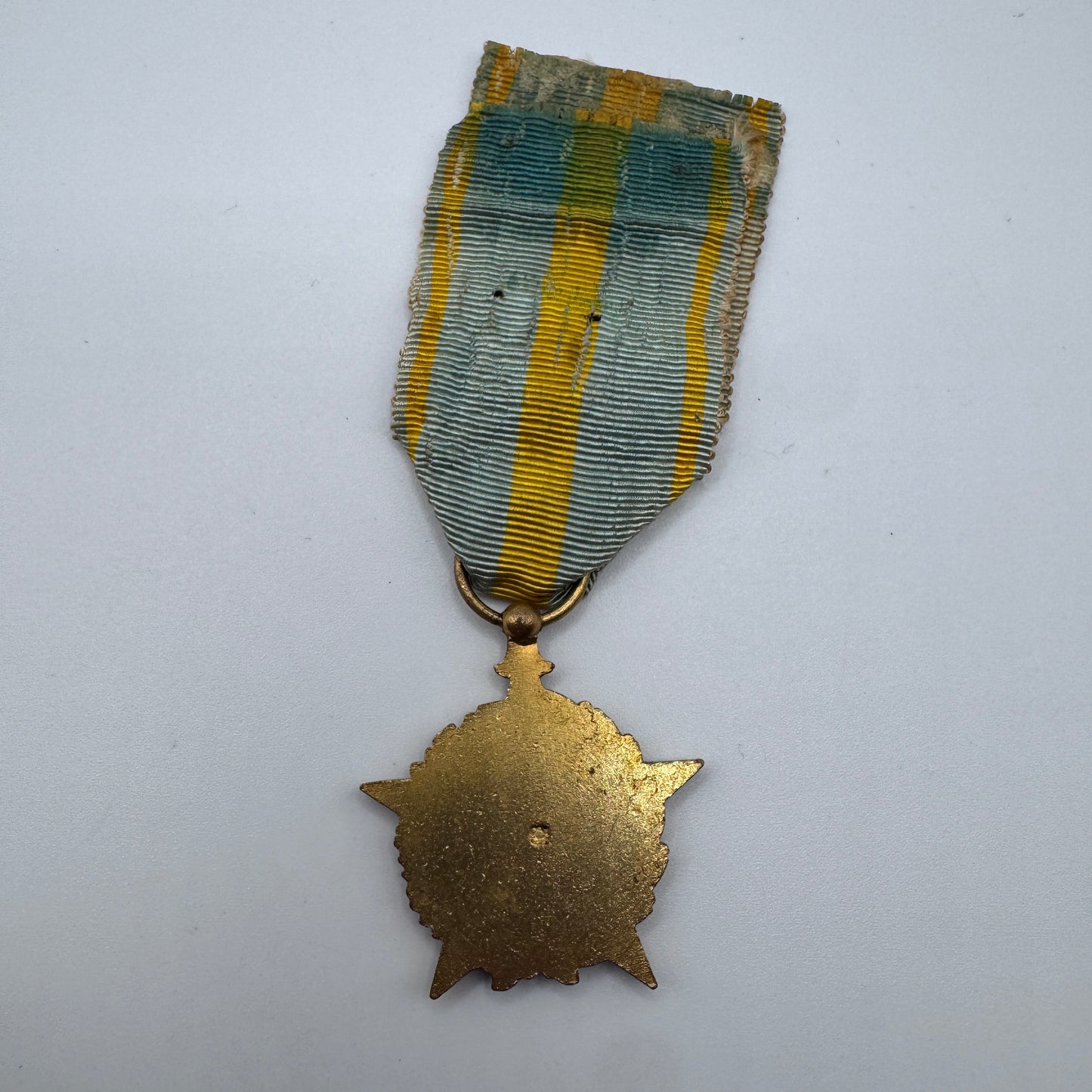 Médaille décoration militaire - blessés de guerre