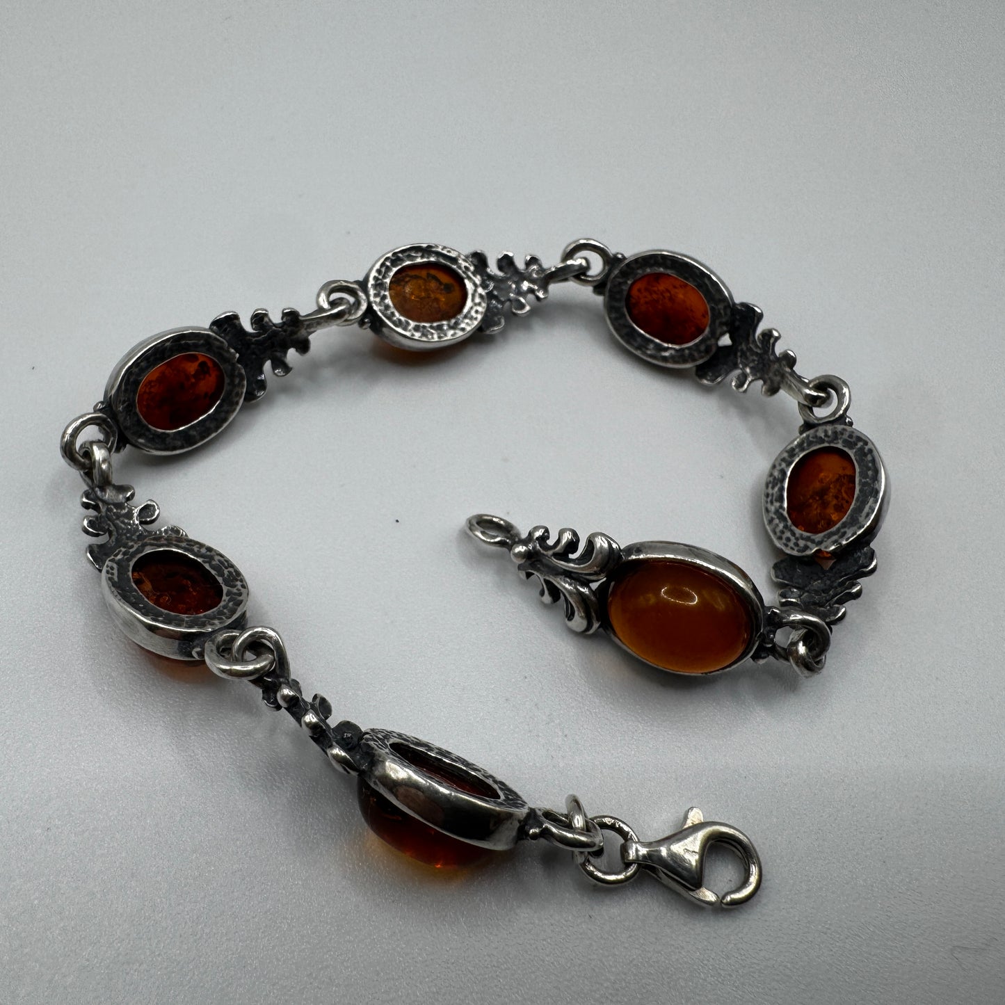Bracelet en argent et ambre
