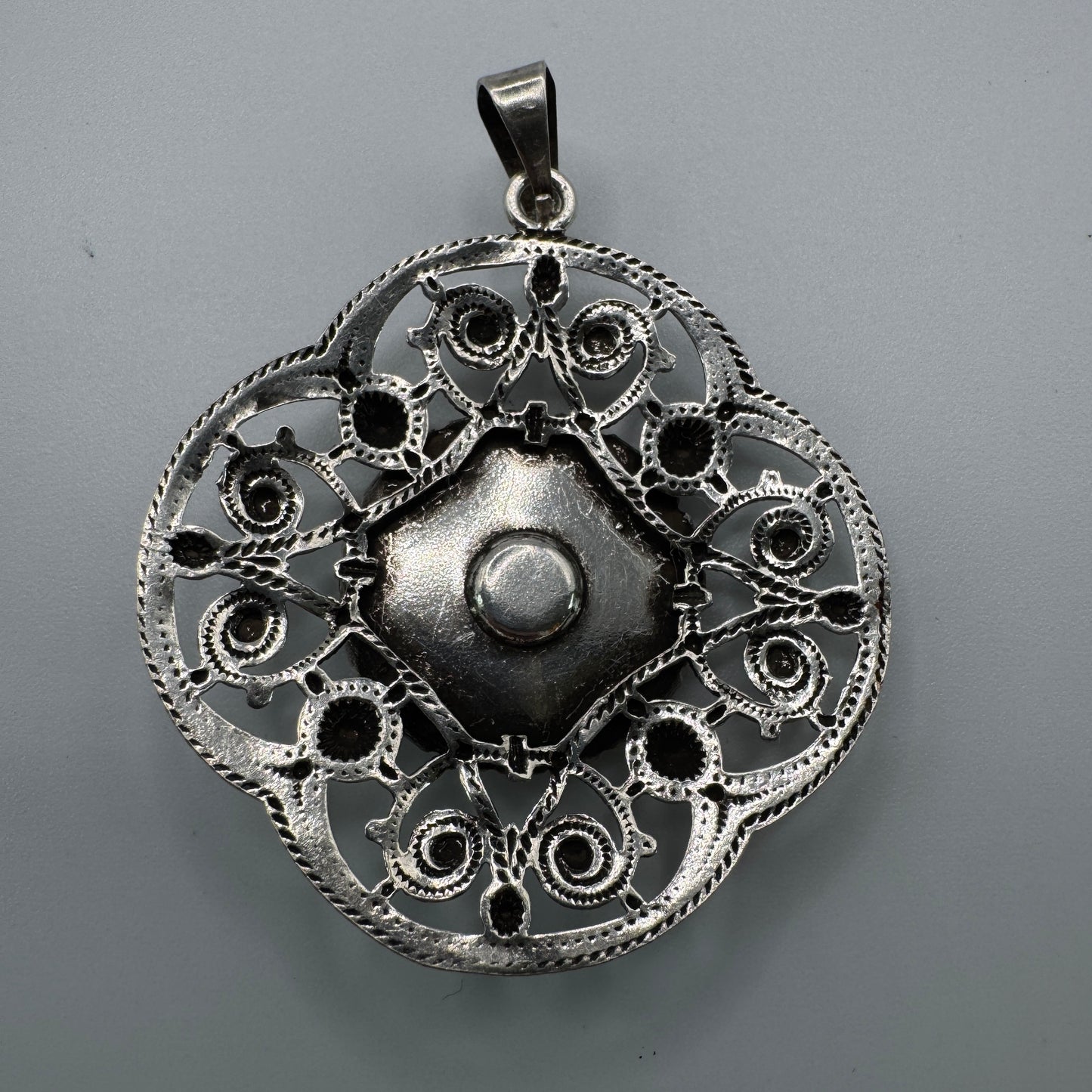 Pendentif ancien « souvenir de Bretagne » - Métal argenté