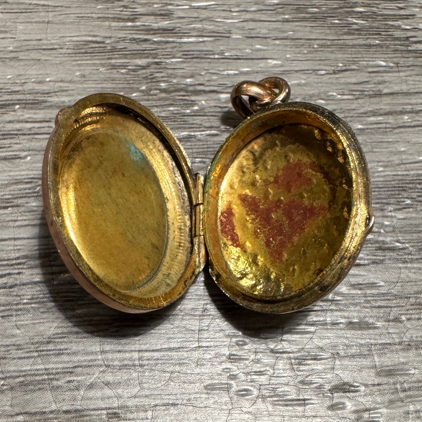 Pendentif ancien porte photo ou relique - plaqué or