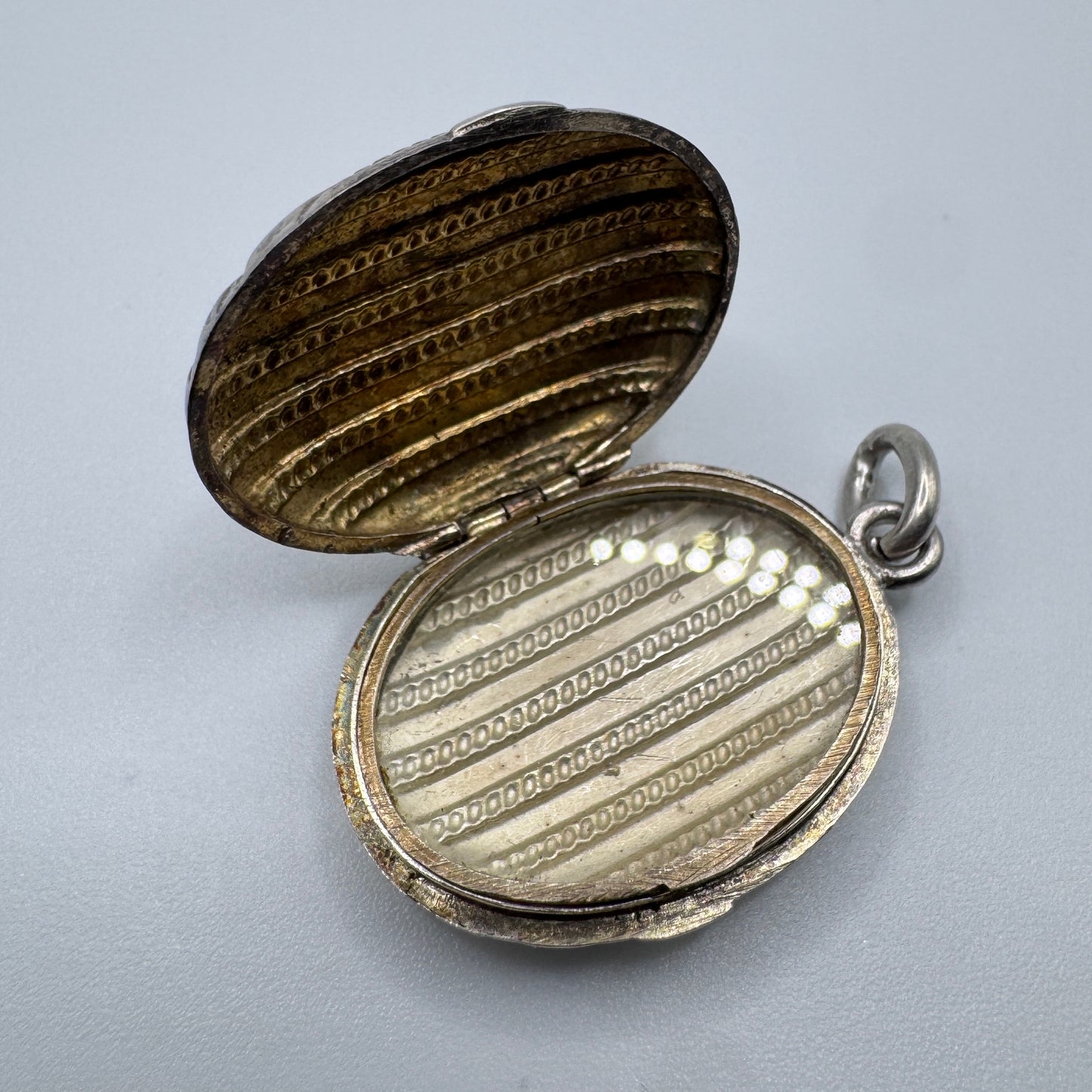 Pendentif ancien porte photo ou relique - Argent massif