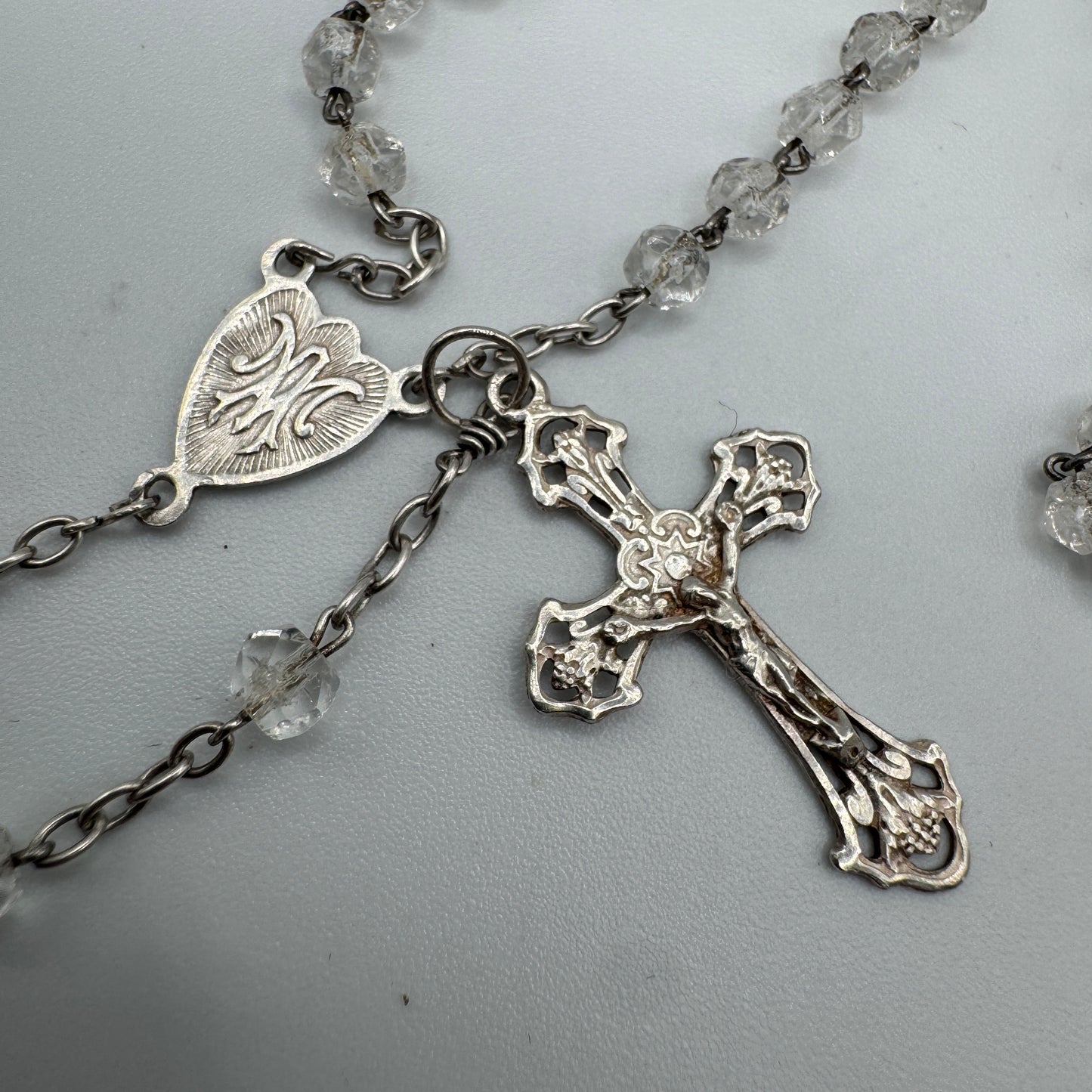 Chapelet ancien en argent et perles de verre biseauté
