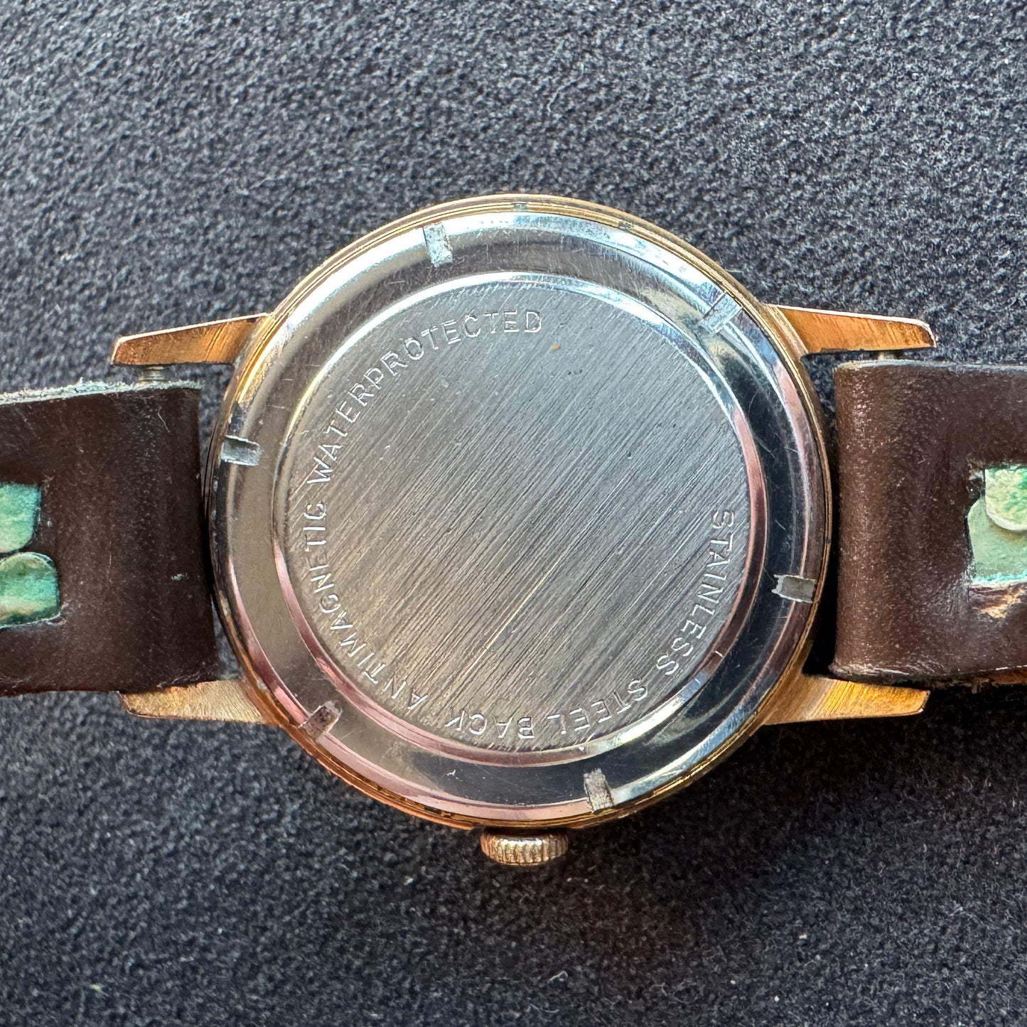 Montre bracelet mécanique ancienne ELIX