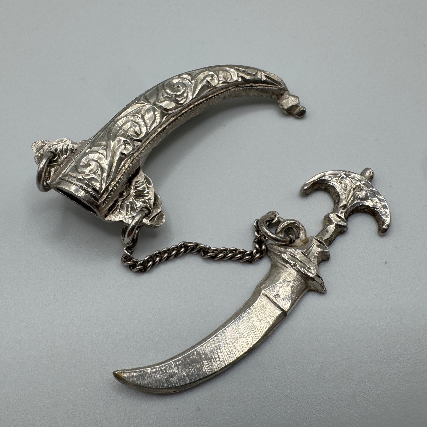 Broche ancienne berbère « sabre » - argent massif