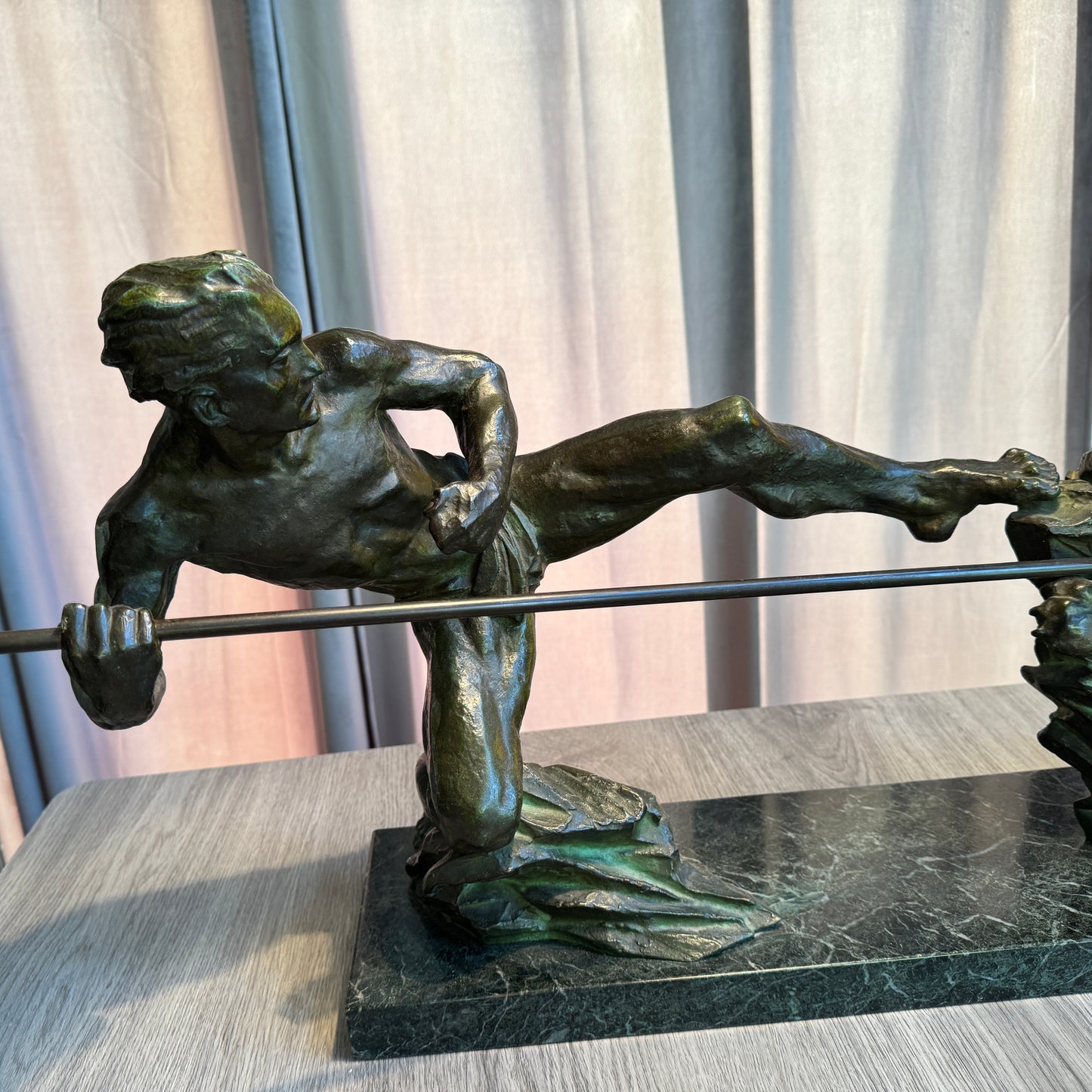 Sculpture en bronze Art Deco - « chasse au Lion » par P. Berjean
