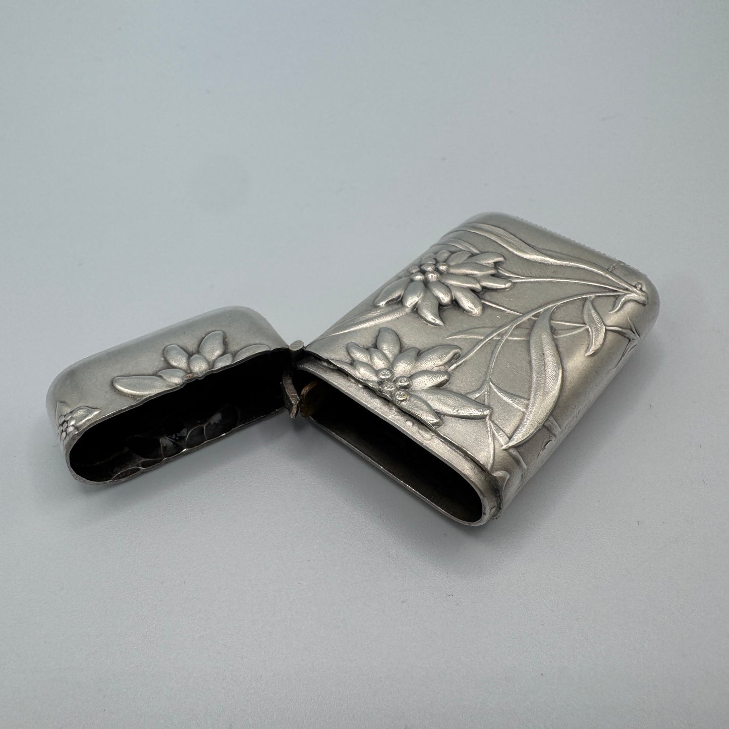 Pyrogène Ancien Art Nouveau « edelweiss » - métal argenté