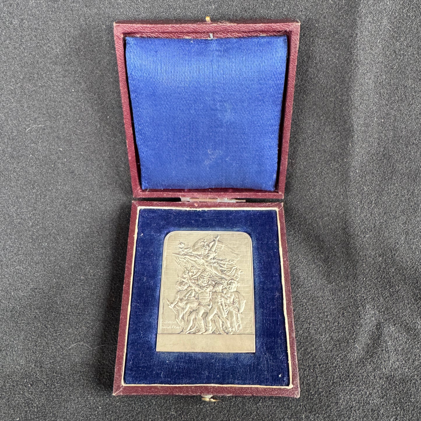 Plaque Médaille ancienne en bronze argenté « société de tir de Dreux » par Dubois
