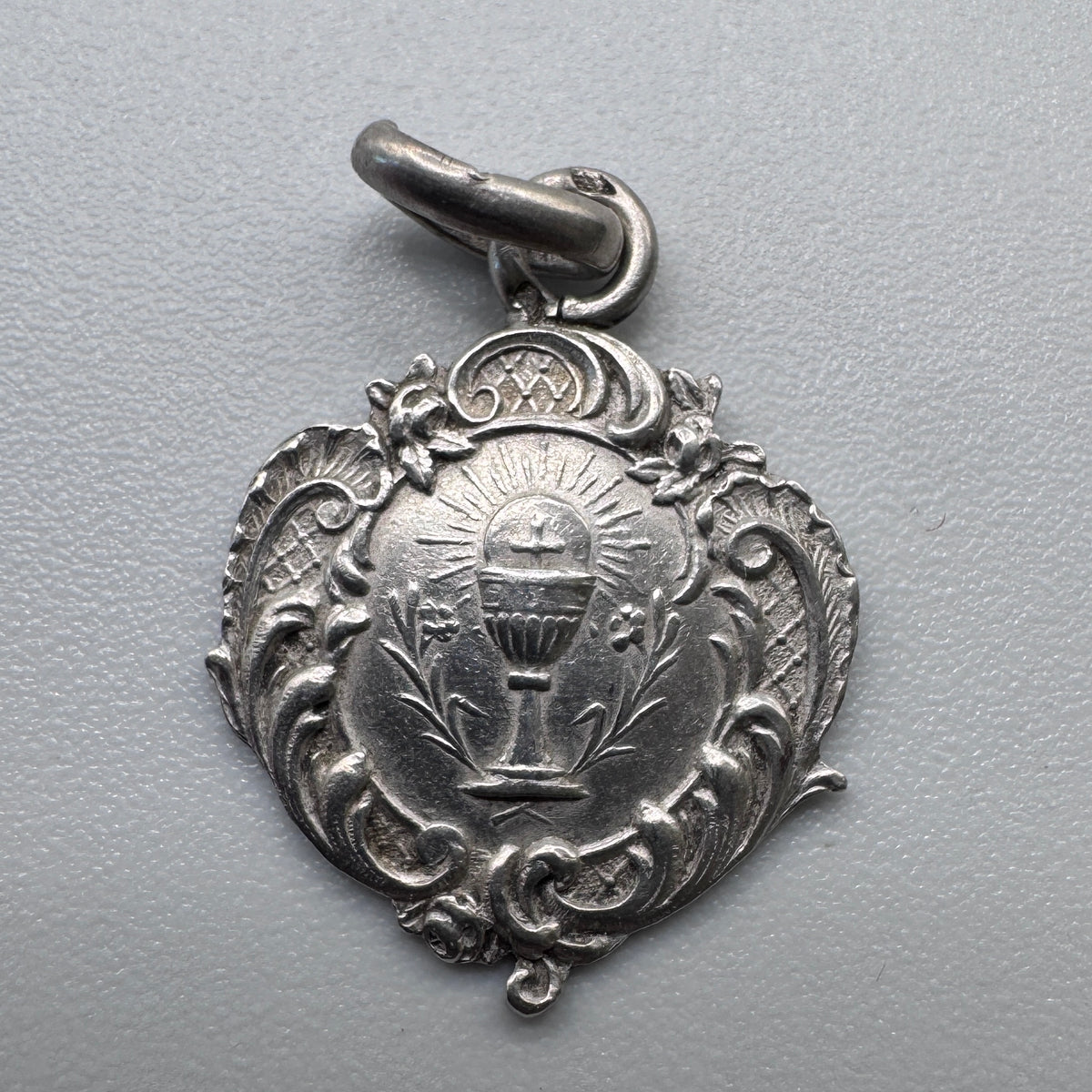 Medaille religieuse ancienne « Calice » - argent massif