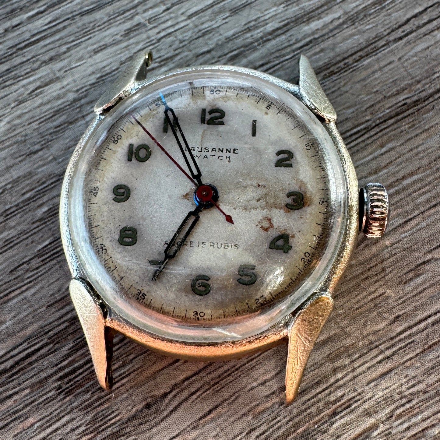 Montre bracelet mécanique ancienne LAUSANNE WATCH