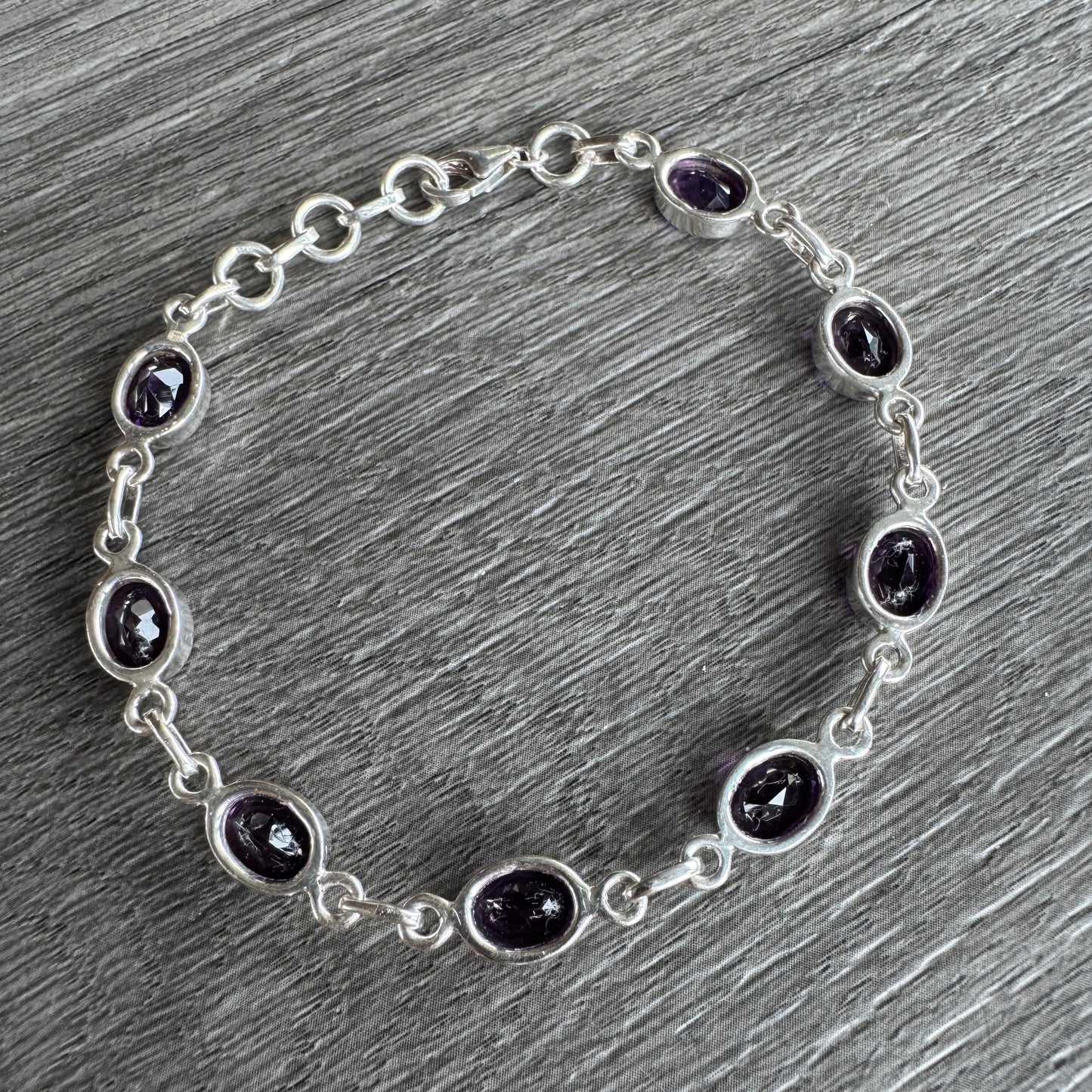 Bracelet en argent 925 et pierres taillées