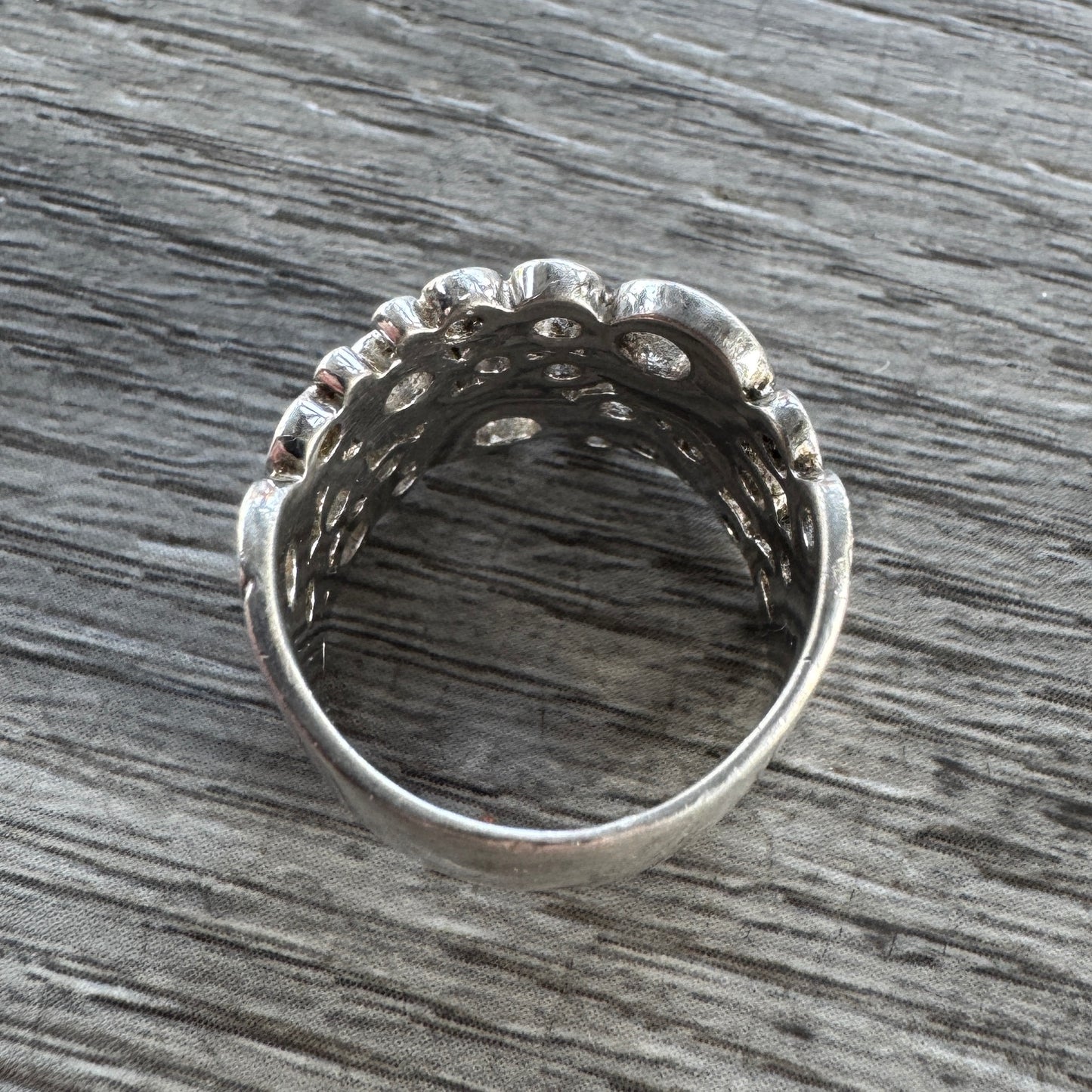 Bague en argent motif géométrie