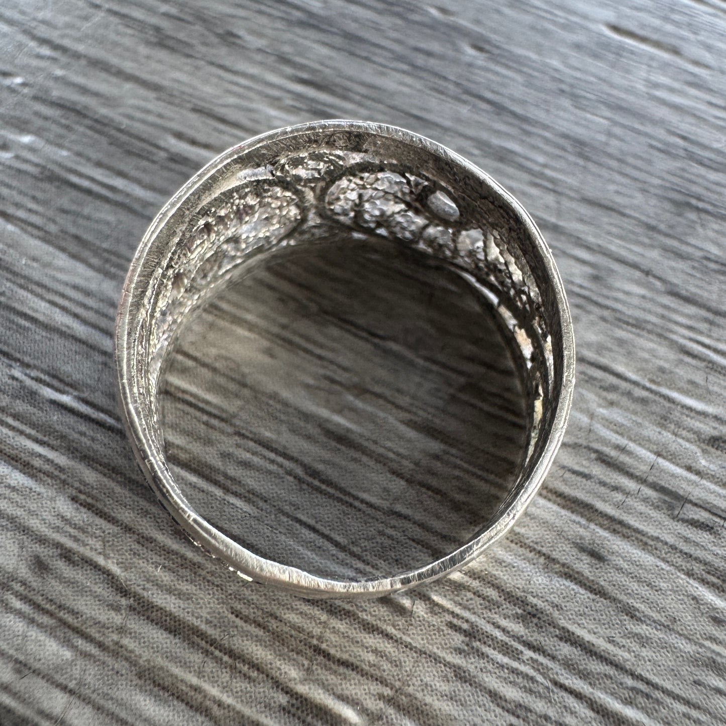 Bague en argent filigrané