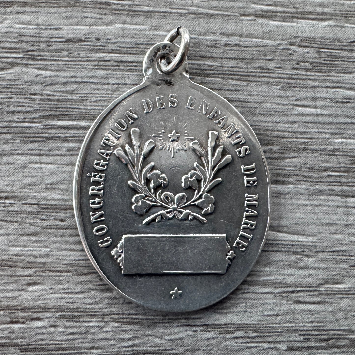 Médaille religieuse ancienne en argent « Monstra Te Esse Matrem »