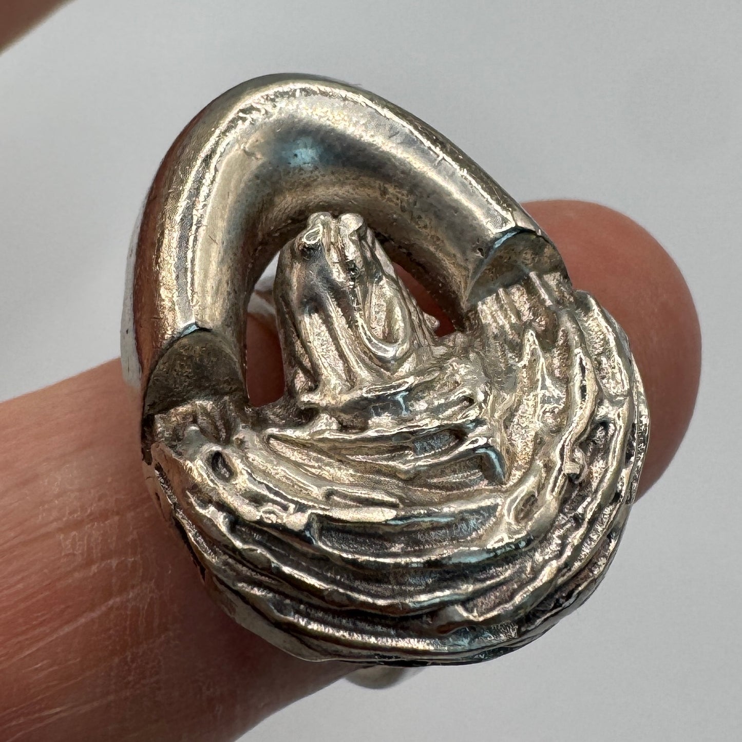 Bague en argent sculpté - Design organique, pièce d'artiste