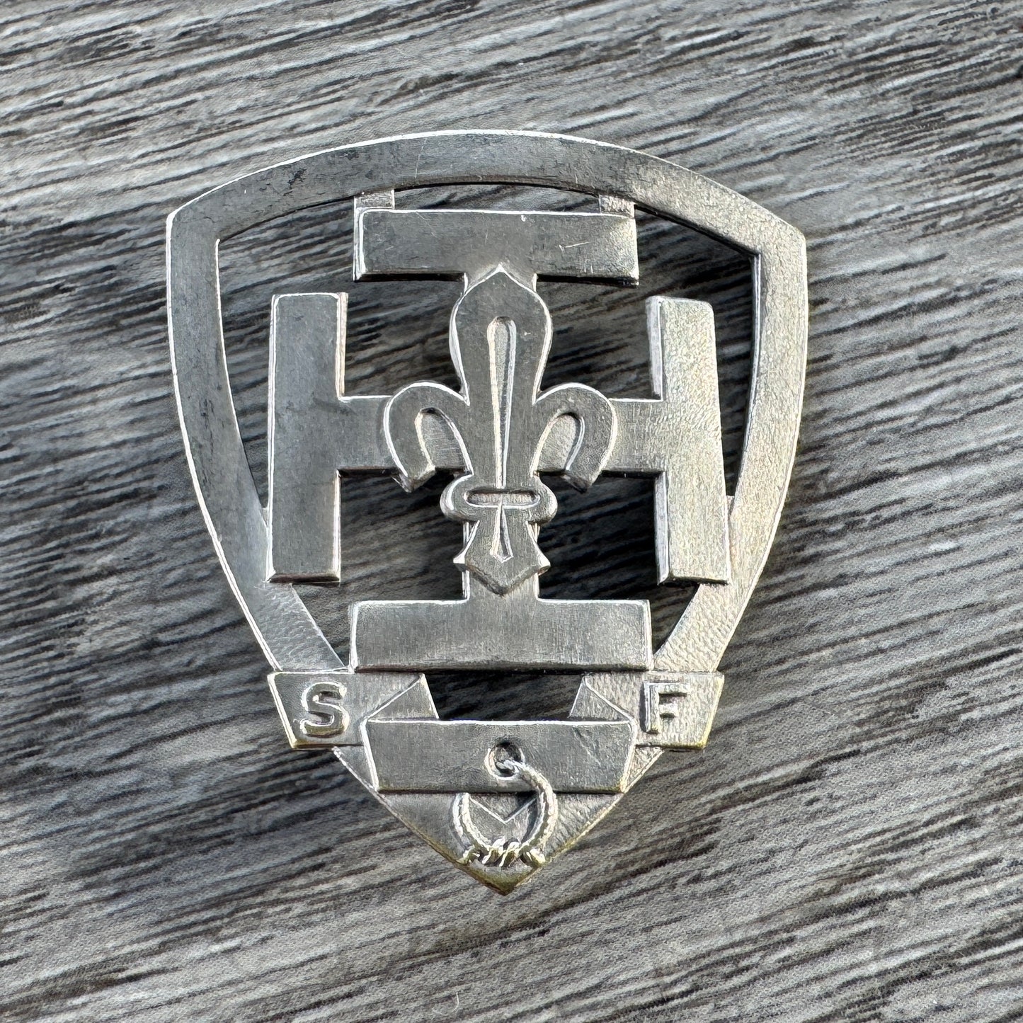 Insigne ancien « fleur de Lys » - SCOUT DE FRANCE