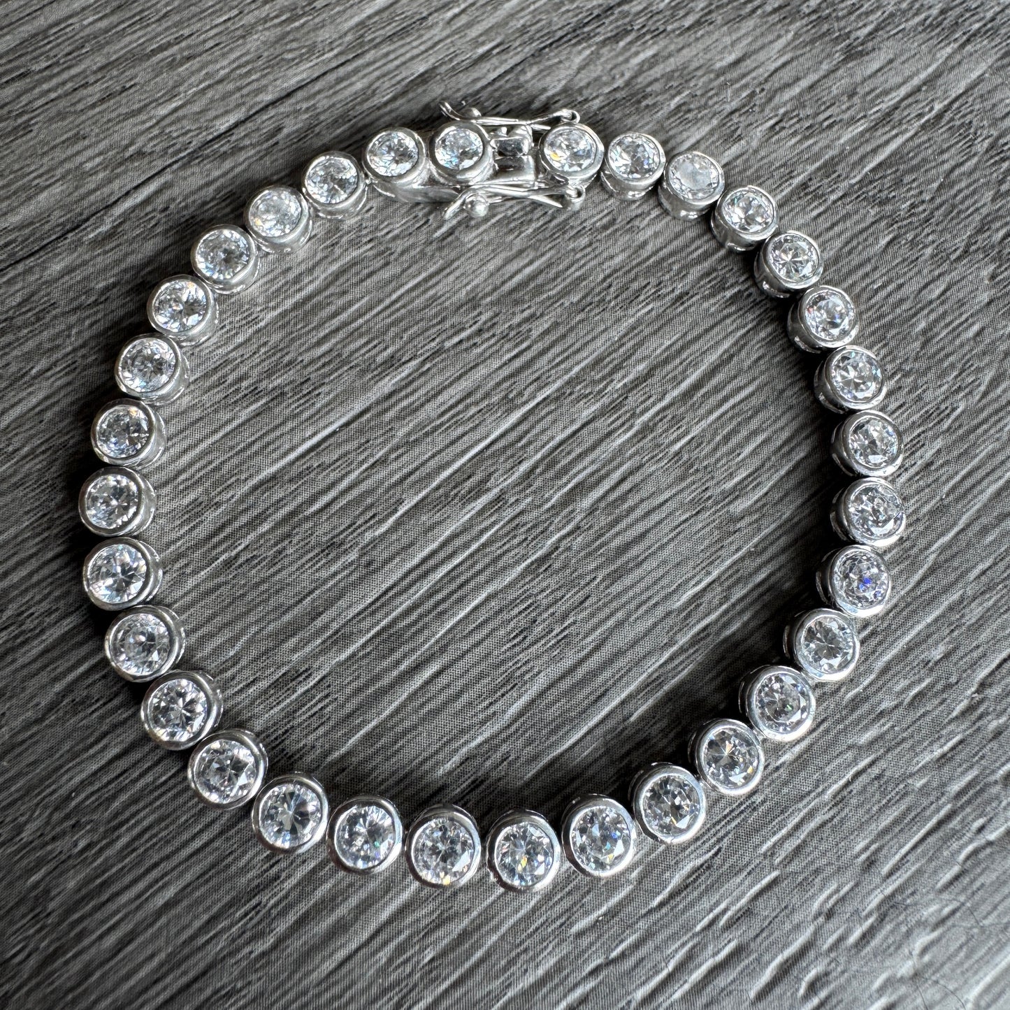 Bracelet en argent 925 et brillants