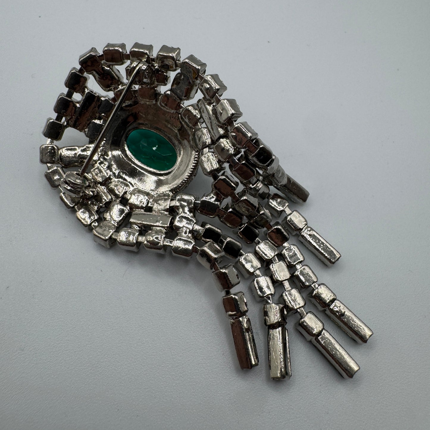 Broche ancienne Vintage - métal argenté et verroterie