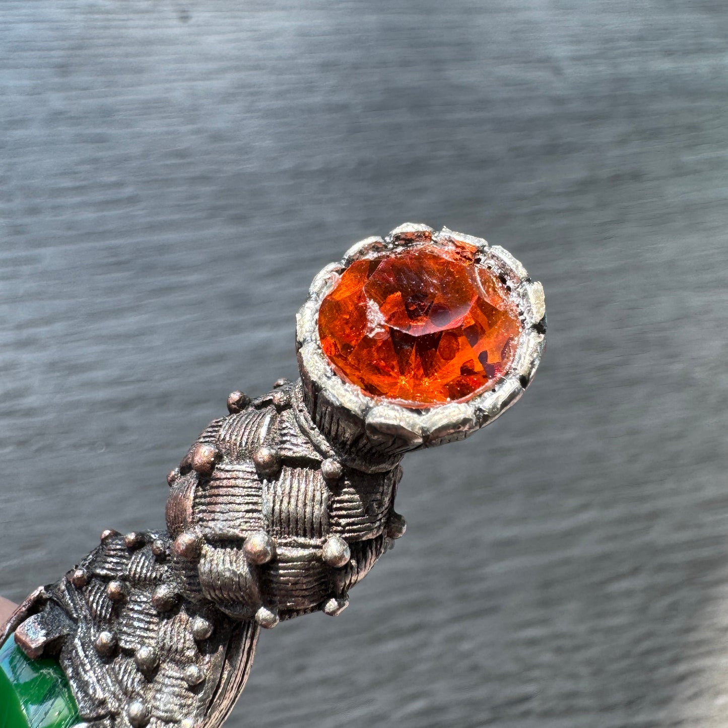 Broche Vintage Celtique signée MIRACLE - en cuivre argenté