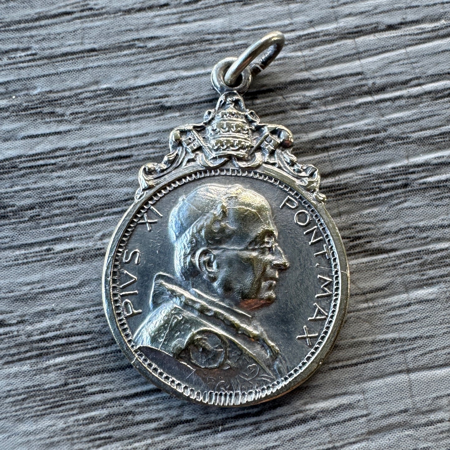 Médaille religieuse ancienne « Pape Pie XI »