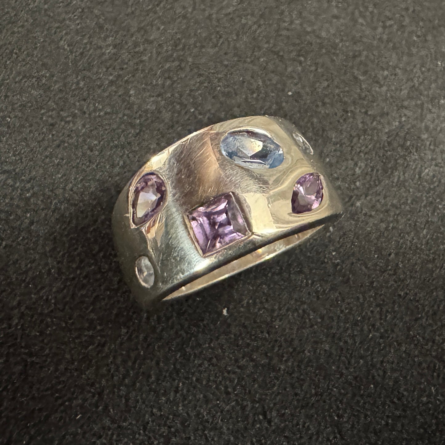 Bague en argent et pierres semi précieuses