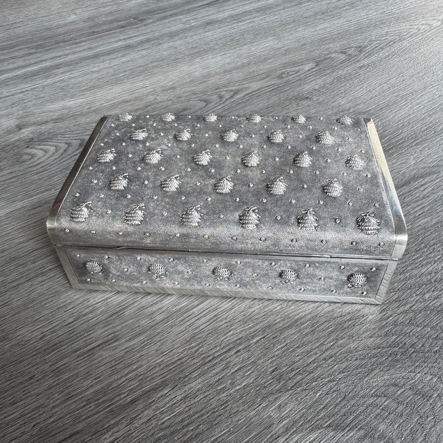 Boite à bijoux ancienne Indochine « décor aux chardons » - argent