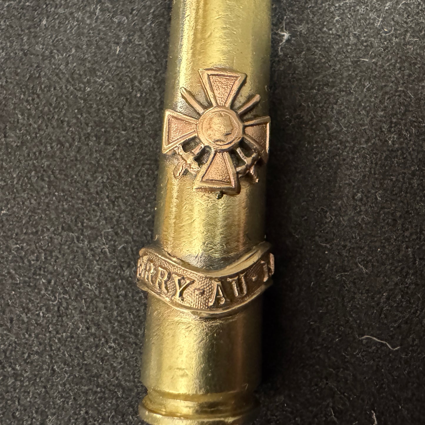 Artisanat de poilu 1914-1918 - « douille souvenir de Berry-au-lac »