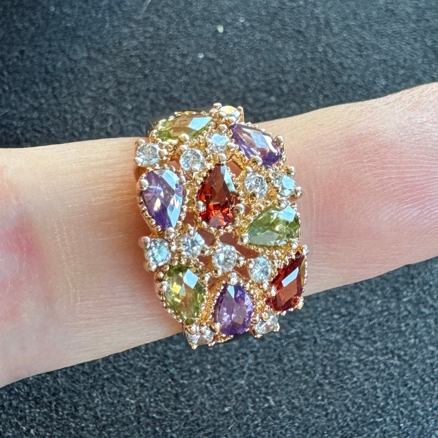 Bague en plaqué or et verroterie