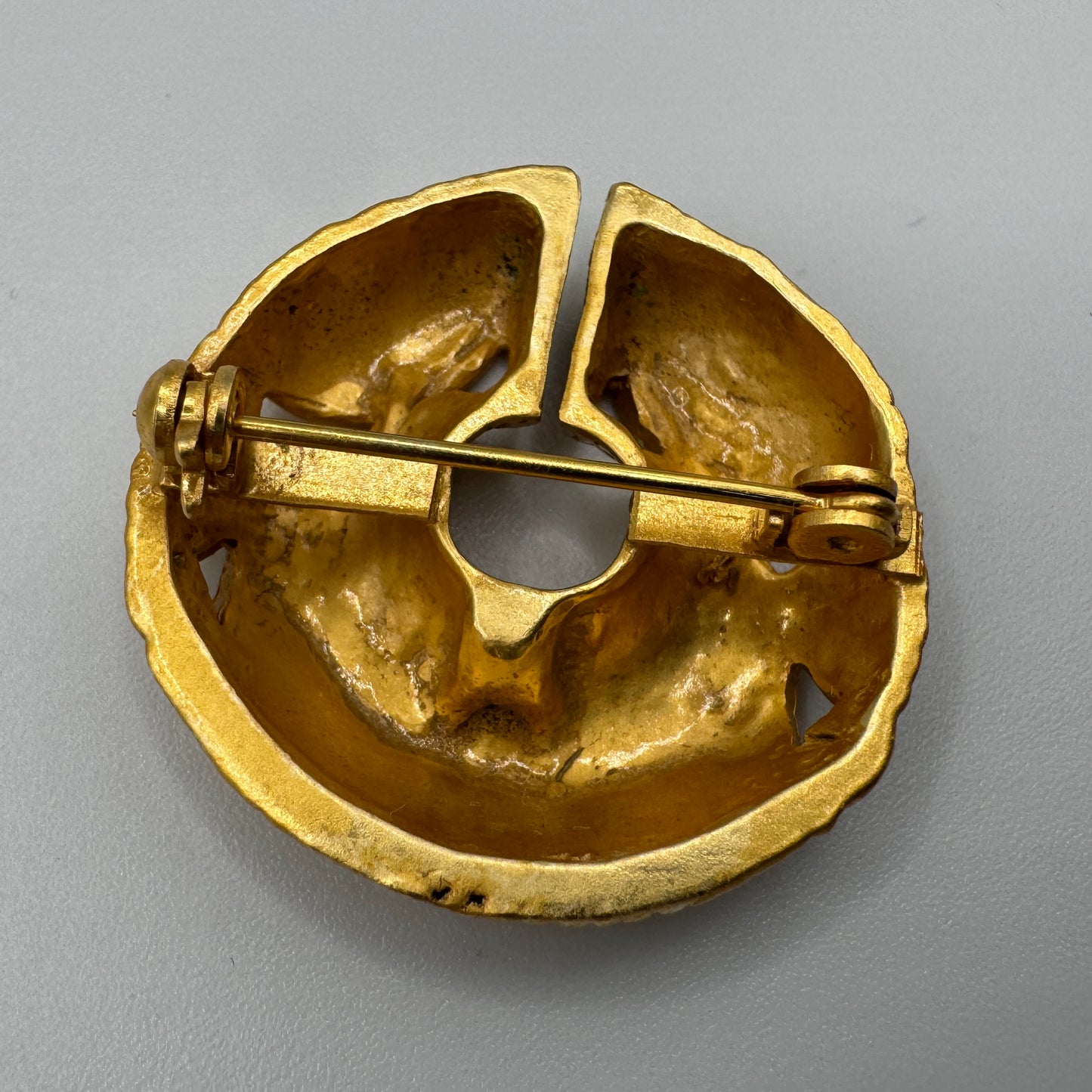 Broche créateur Vintage - métal doré