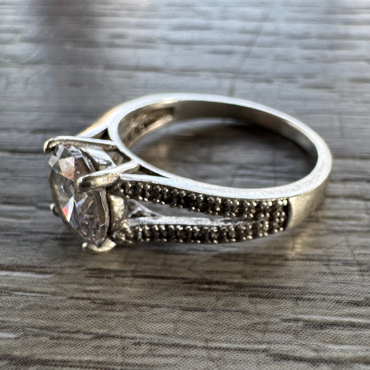 Bague en argent et brillants