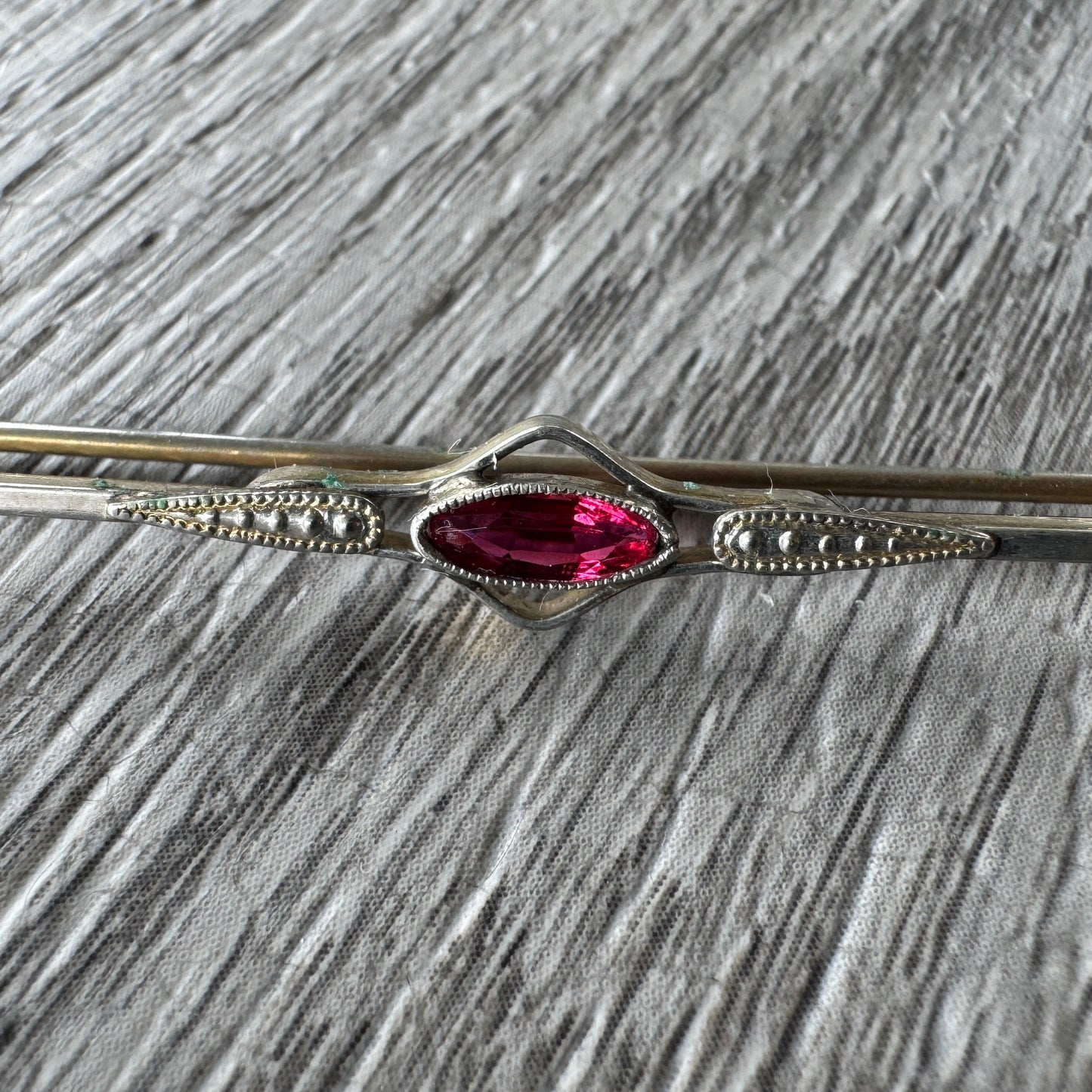 Broche ancienne plaque or style Art Déco