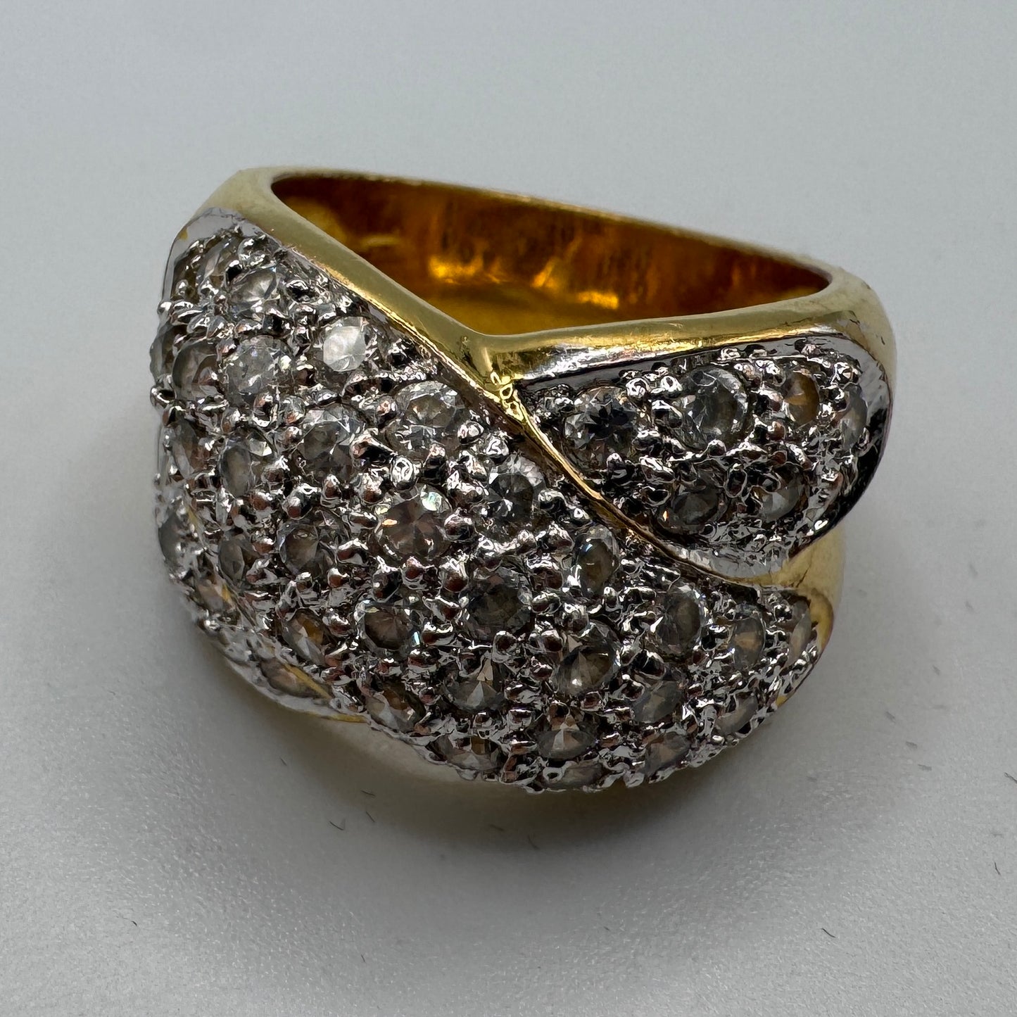 Bague en plaqué or et verroterie