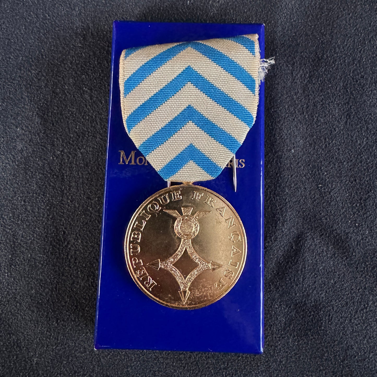 Médaille décoration militaire en bronze doré - « AFRIQUE DU NORD »