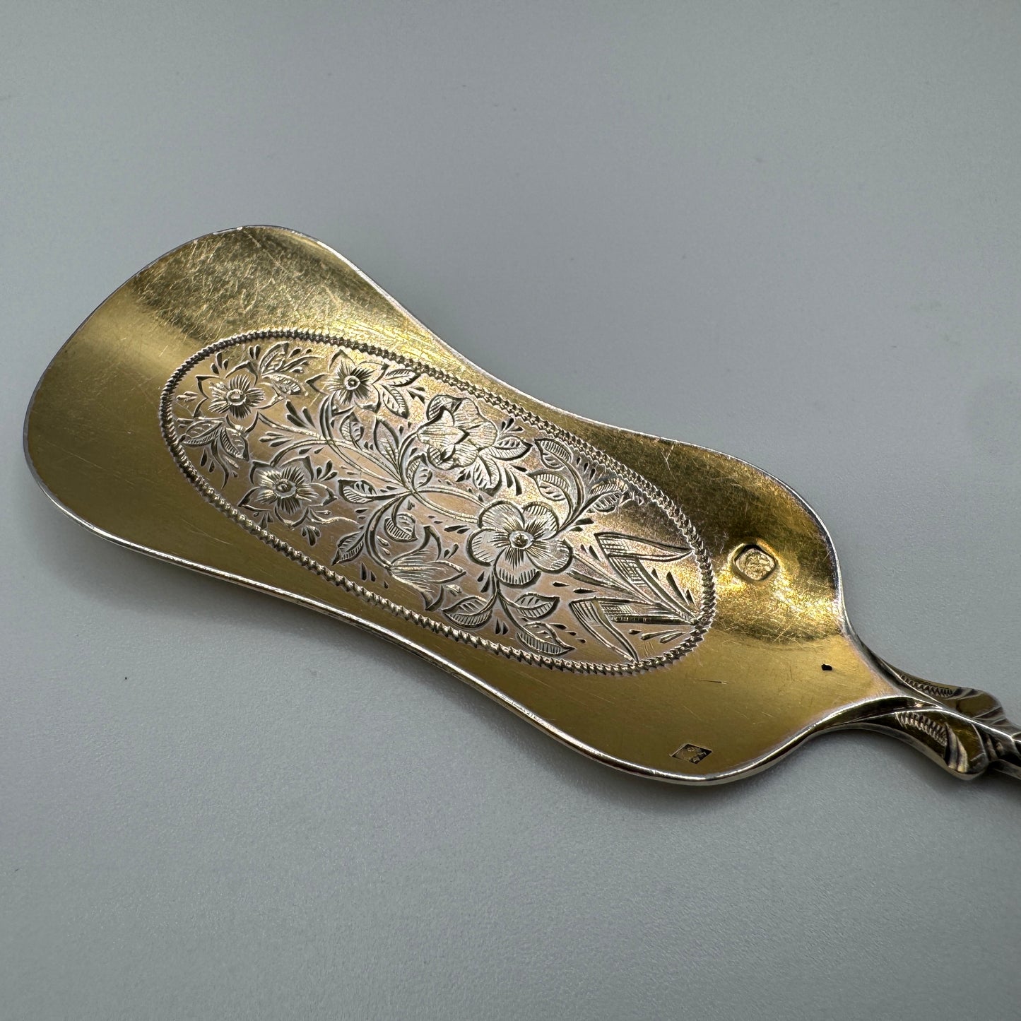 Petite pelle à mignardises ancienne Art Nouveau en Argent Minerve - vers 1900